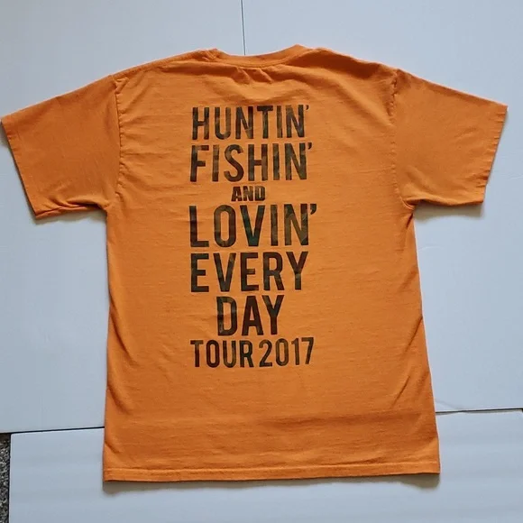 Luke Bryan Concert "Tour 2017" T-Shirt - Picture 4 of 7